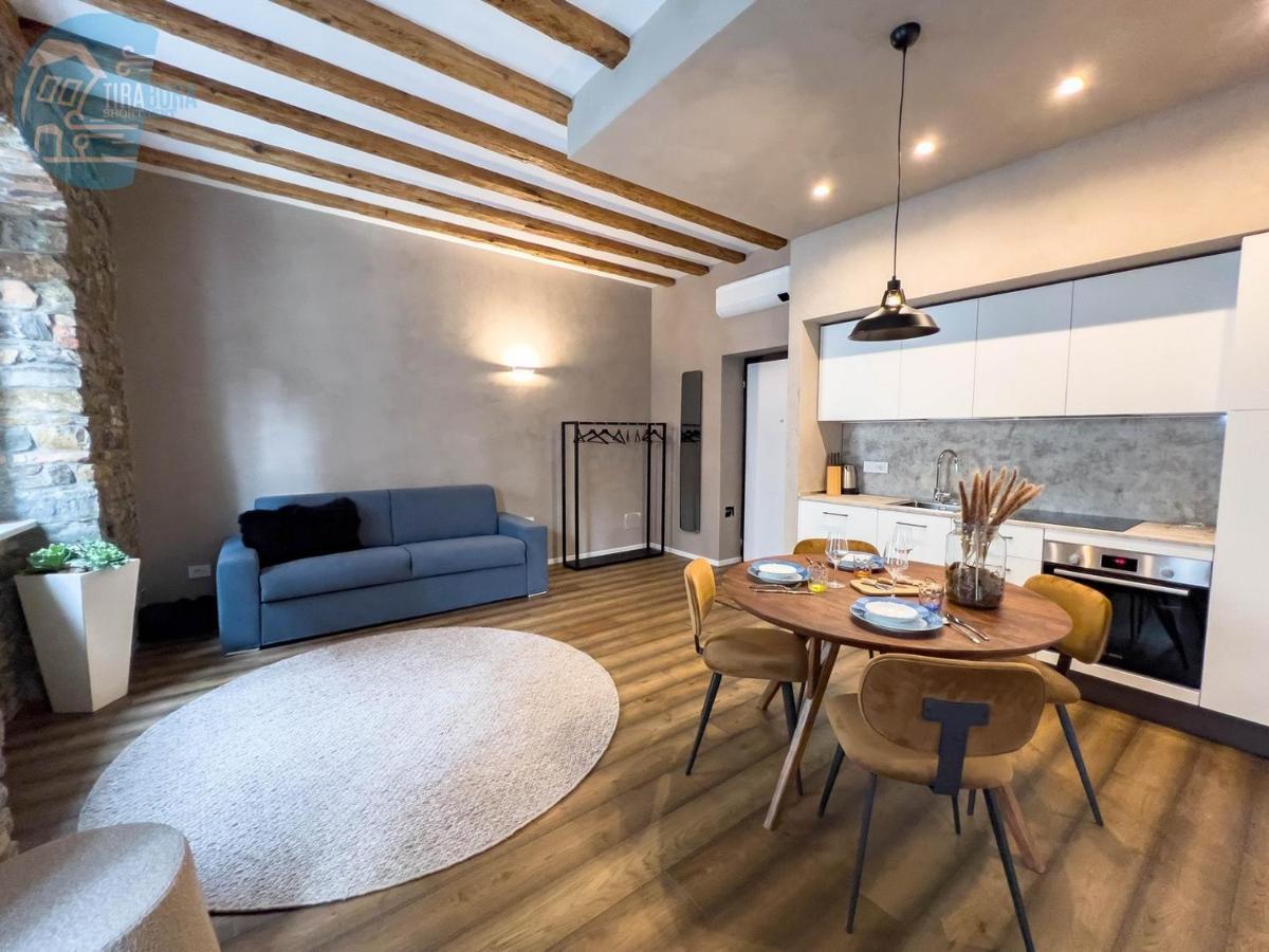 San Nicolo 14 Tirabora Short Rent Apartment